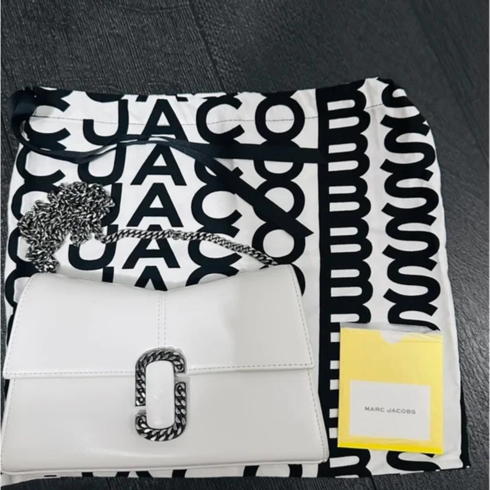 Marc Jacobs White Crossbody Bag with Chain Detail
